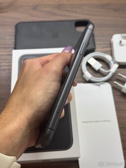 Apple iPhone 11 256GB Black - 4