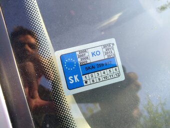 VW Golf 4 4X4 Tdi 96kW v koži - 4