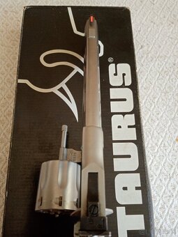 22 Wmr revolver - 4