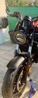 YAMAHA XSR 700 2022 najzdene len 8380km - 4