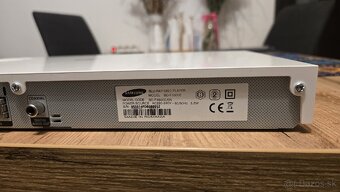 Blu ray prehrávač Samsung BD-F5500 - 4