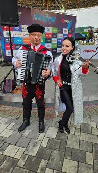 Harmonikár, akordeonista, živá hudba - 4