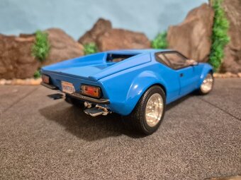 Prodám model 1:18 DeTomaso Pantera - 4
