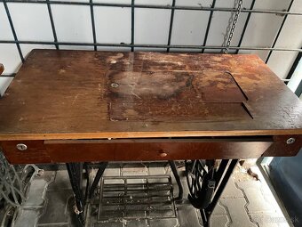 Predám šijacie stroje - 4