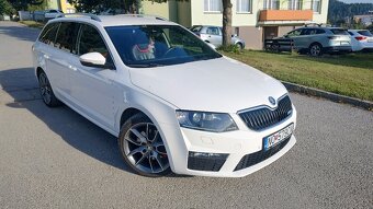 Predám škoda Octavia combi RS TDI DSG - 4