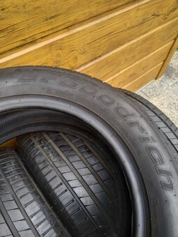 235/55 R 17 103 W XL letné + nové alu AUDI. - 4