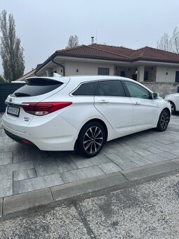 Hyundai i40 CW 1.7 CRDi Automat 104kw - 4