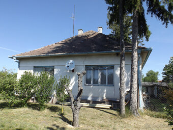BERNOLÁKOVO - NA PREDAJ – VEĽKÝ POZEMOK so starším obývaným - 4