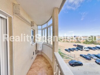 Prostorný apartmán 3+kk jen 850 m od pláže Playa del Cura - 4