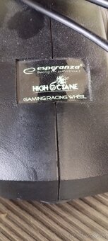 Volant s pedalami k ps4 a PC - 4