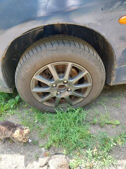 Rozpredám peugeot 206 1.4 hdi - 4