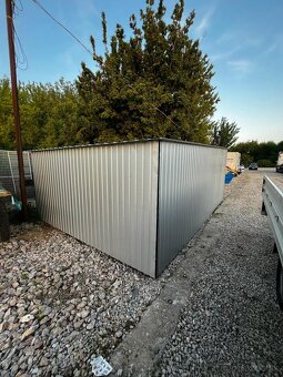 Pozinkovaná plechová garáž 4×6 m so spádom strechy dozadu - 4