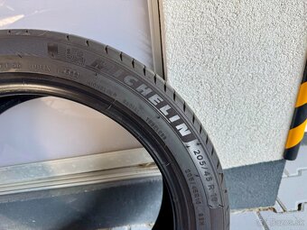 Letné pneu. Michelin 205/45R16 - 4