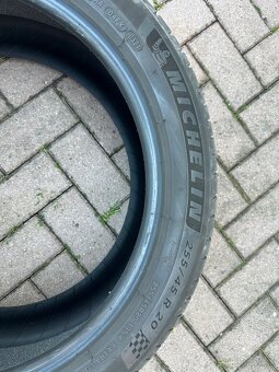 Michelin 255/45 R20 Pilot Sport - 4