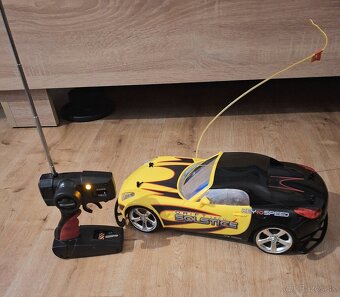 Jedinečné Limitované auto na ovladanie zn.New Bright - 4