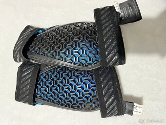 Dainese trail skins air L - 4