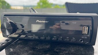 Pioneer radio USB - 4