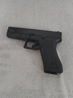 Predávam manuálnu pištoľ Airsoft - 4