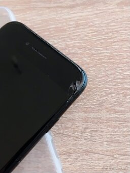 iPhone SE 2022 5g - 4
