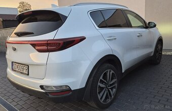 Kia Sportage 1.6 T-GDi Platinum 4x4 A/T SUV - 4