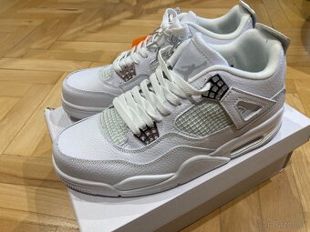 Jordan 4 - 4