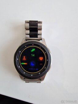 Predám hodinky samsung galaxy watch - 4