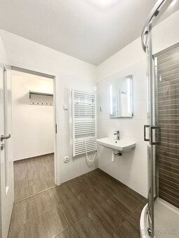 Jedinečný 2-izbový kompletne zariadený apartmán - 4