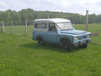 Aro 4x4 - 4