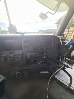 Lesovoz Volvo FMX 6x6 - 4