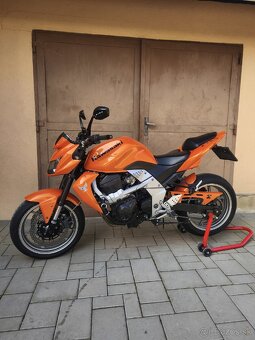 Kawasaki Z750 A2 - 4