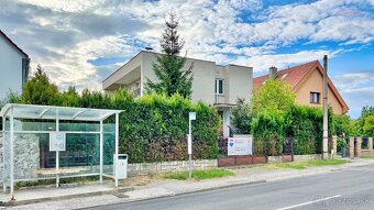 REZERVOVANÉ Rodinný dom v štýle funkcionalizmu v Bojniciac - 4