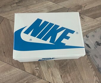 Design x Travis Scott x Air Jordan 1 - 4
