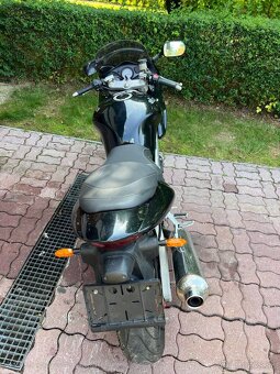Suzuki sv650s - 4
