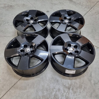 Hliníkové Škoda disky 5x112 R17 7J ET37 - 4
