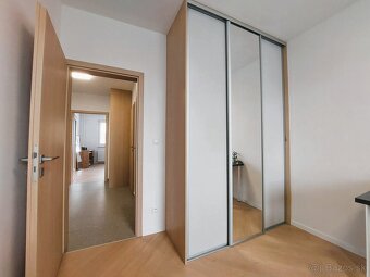 REZERVÁCIA EXKLUZÍVNE Trendový 2+1 izbový byt, prémio - 4