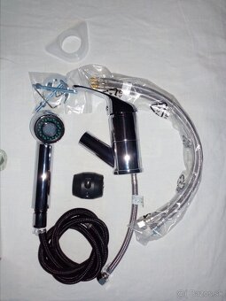 kuchynská drezová batéria s výsuvnou sprchou CHRÓM, Nemecko - 4