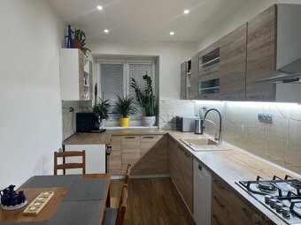 Moderný, slnečný a tichý 2-izbový byt s balkónom - 4