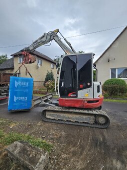 TAKEUCHI TB 257 FR 360° TILT ROTATOR MARTIN - 4