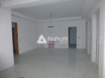 Nadštandardná novostavba 4i rodinného domu o výmere 220 m2. - 4