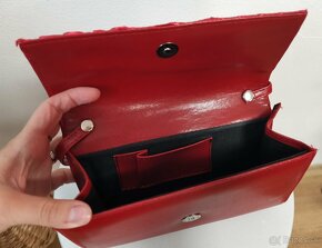 Červená spoločenská kabelka cena 2,50eur - 4