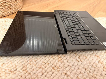 Notebook Asus Zenbook 14 - 4