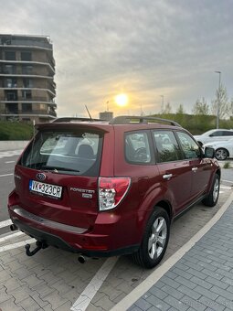 Subaru Forester 2.0D (2009) - 4