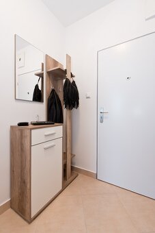 Prenájom 2 izb. bytu,Galvaniho - 414 €/m. - 4