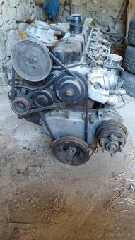 Motor pre GAZ 69 - 4