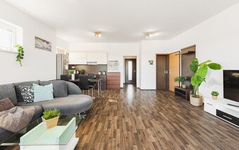 PREDAJ 3 IZB. BYTU, 2x PARK. MIESTA, NÍZKE NÁKLADY, DUNAJSKÁ - 4