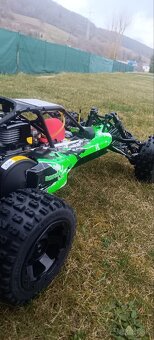 Predám ČISTO NOVÉ 1:5 BENZÍNOVÉ RC auto Rovan Baja 5b zel. - 4