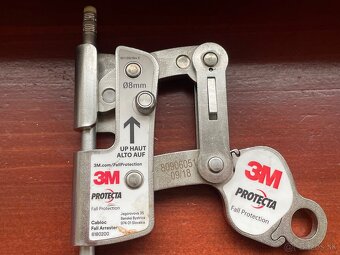 Predám zachytávač pádu 3M™ Protecta - 4