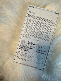 iPhone 16 Pro 128 GB - 4