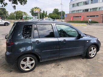 Mazda 2 - 4