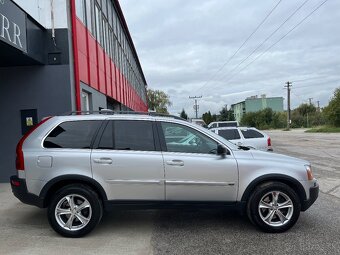 Volvo XC90 4.4 V8 232kW 4x4 = 7 miest, A/T, Navi, Top Stav = - 4